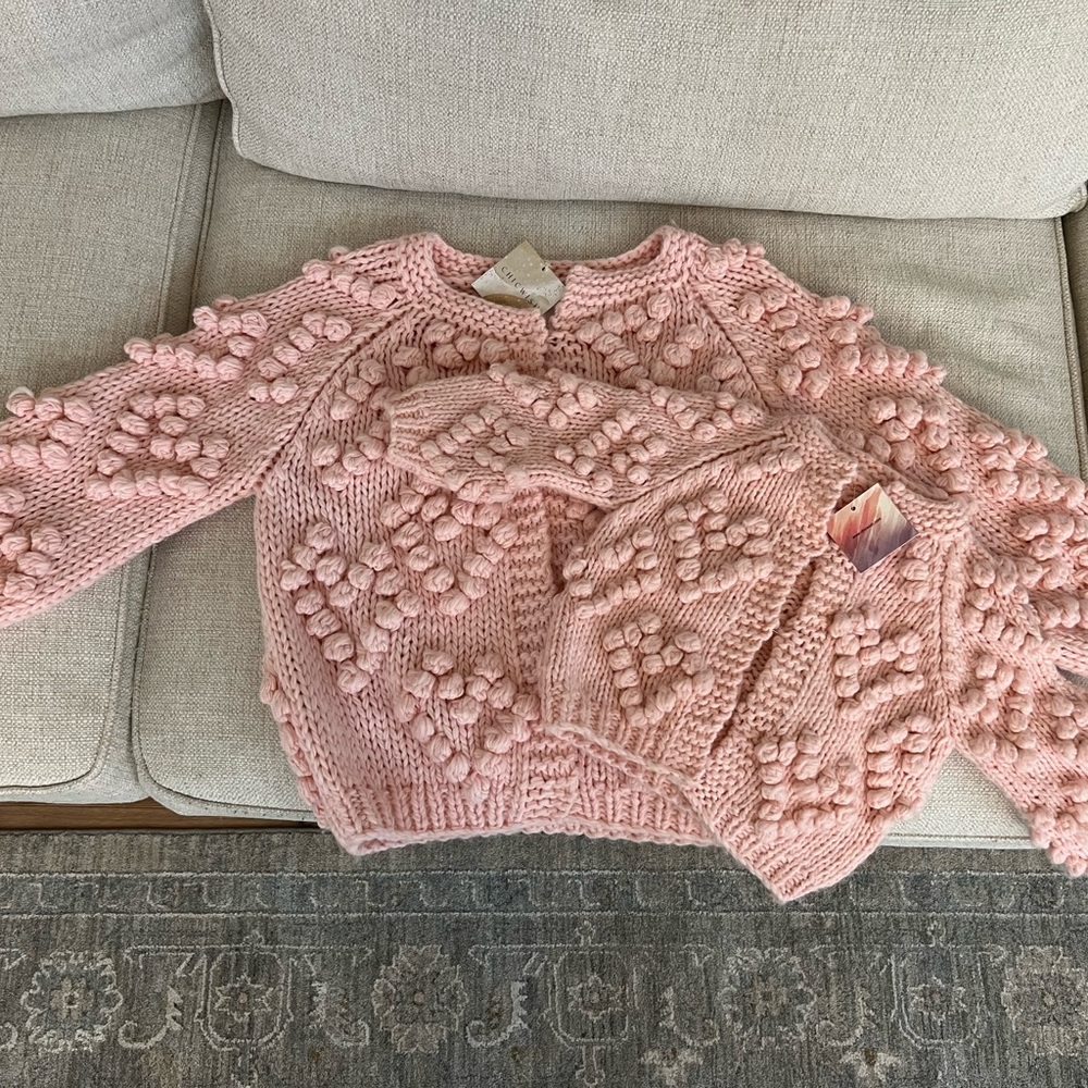 adult size L toddler size 2-3T new with tags asking 50$